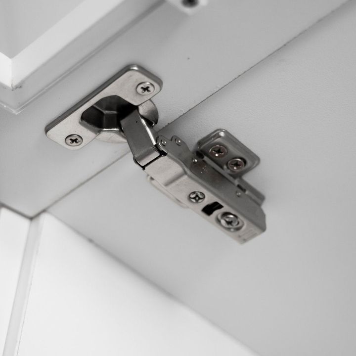 Soft Closing Cupboard Hinge - Full Overlay